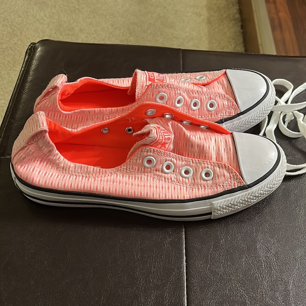 Converse - Picture 2 of 4